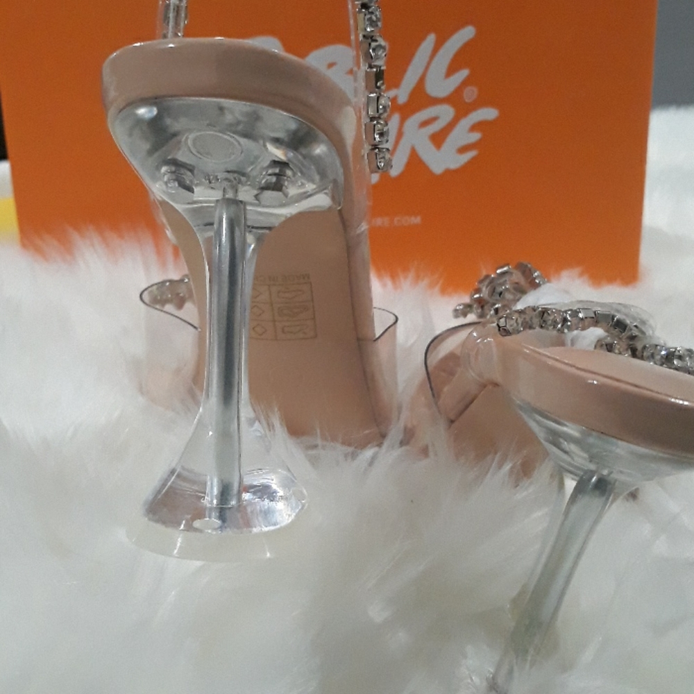 Shoes - Picture 3 of 4